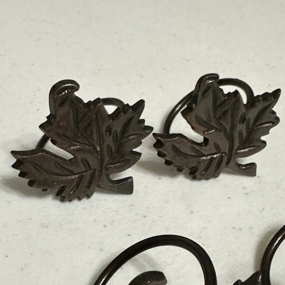 Maple Leaf Napkin Rings Set of 4 Metal Autumn Fall Harvest Bronze Tone Rustic